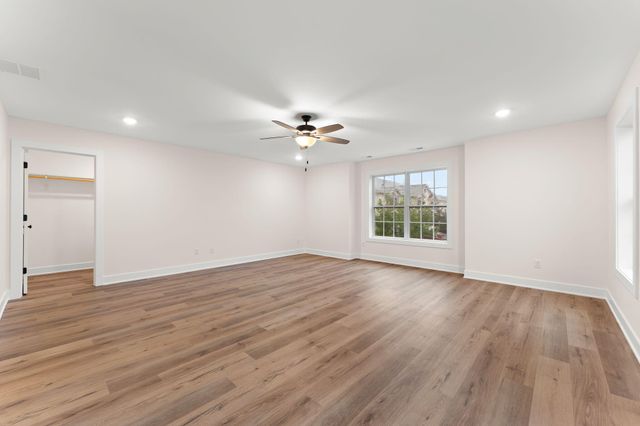 9561 Luebcke Lane, Crown Point, IN 46307