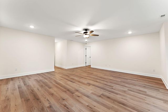 9561 Luebcke Lane, Crown Point, IN 46307