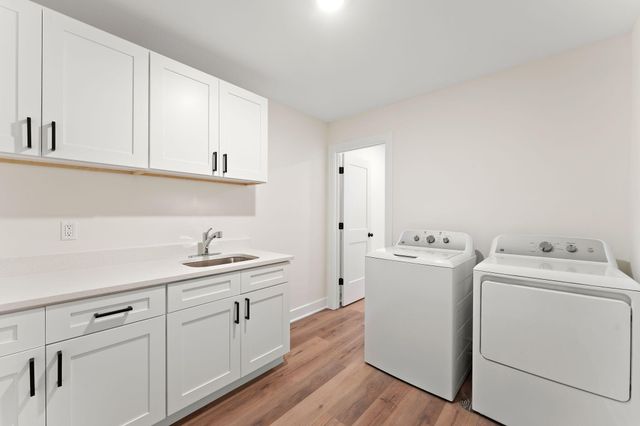 9561 Luebcke Lane, Crown Point, IN 46307