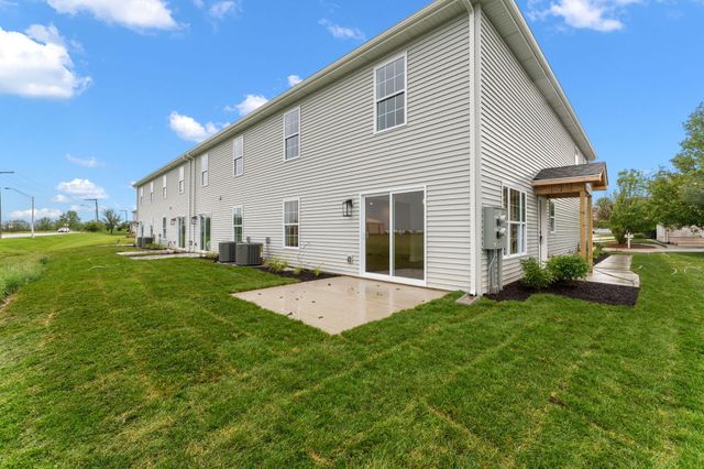 9561 Luebcke Lane, Crown Point, IN 46307
