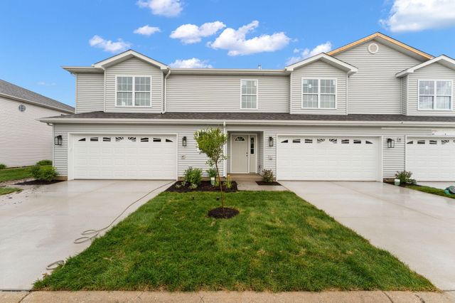 9561 Luebcke Lane, Crown Point, IN 46307