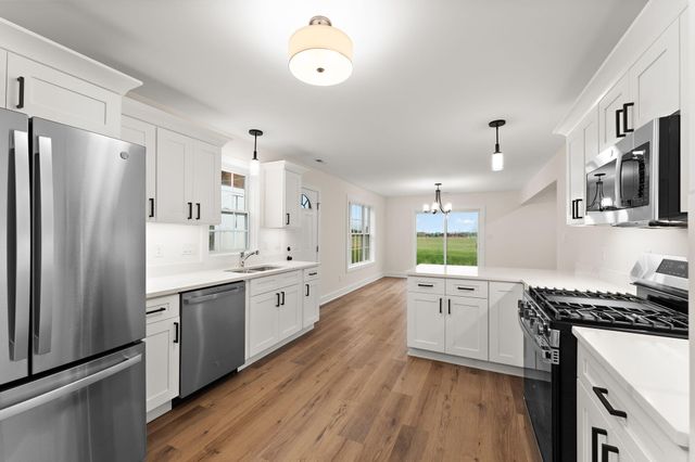 9561 Luebcke Lane, Crown Point, IN 46307