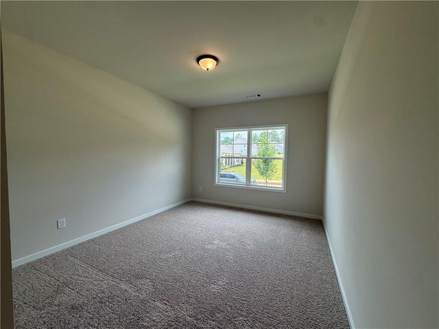 200 Rosewood Park Drive, Hoschton, GA 30548