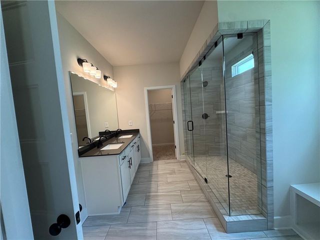 200 Rosewood Park Drive, Hoschton, GA 30548