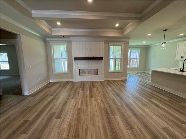 200 Rosewood Park Drive, Hoschton, GA 30548