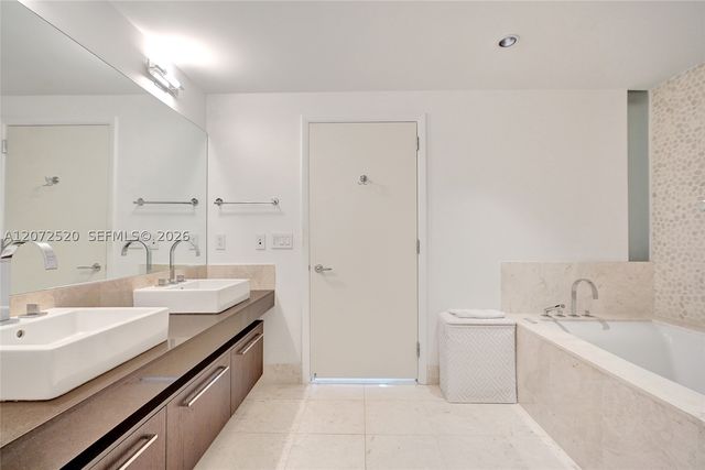 17121 Collins Ave 3206, Sunny Isles Beach, FL 33160