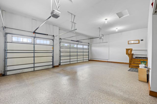 9062 7th Street N, Lake Elmo, MN 55042