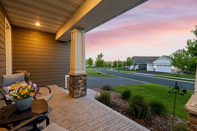 9062 7th Street N, Lake Elmo, MN 55042