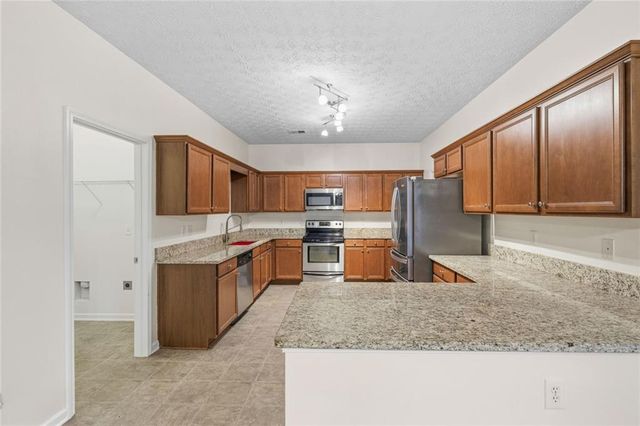 955 City Park Drive, Mcdonough, GA 30252