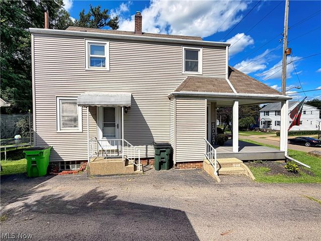 911 17th Street NE, Massillon, OH 44646