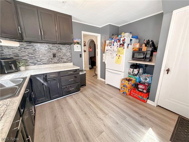 911 17th Street NE, Massillon, OH 44646