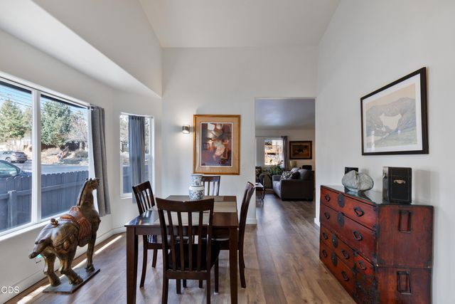 1223 NW Fresno Avenue, Bend, OR 97703