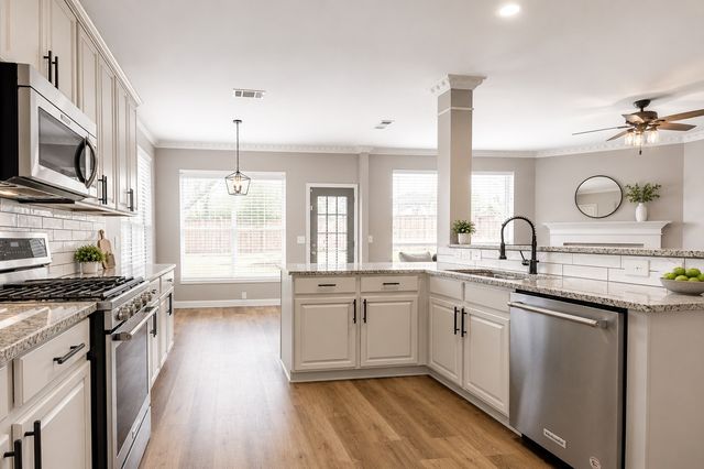 2617 Cowboy Trail, Little Elm, TX 75068