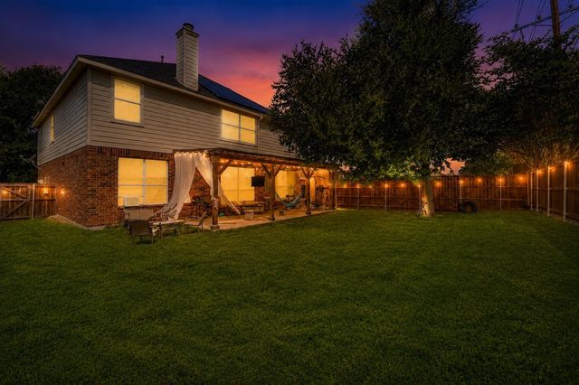 2617 Cowboy Trail, Little Elm, TX 75068