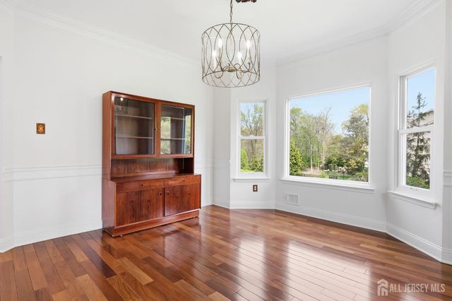 6 Deerfield Drive, Monroe, NJ 08831