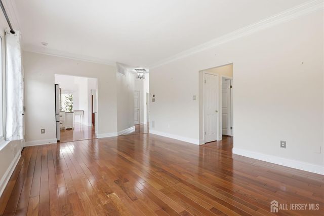 6 Deerfield Drive, Monroe, NJ 08831