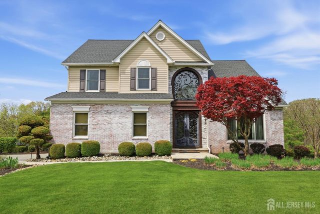 6 Deerfield Drive, Monroe, NJ 08831