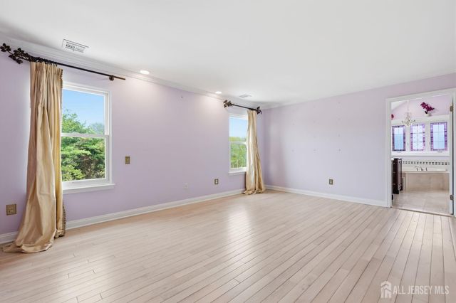 6 Deerfield Drive, Monroe, NJ 08831