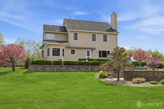 6 Deerfield Drive, Monroe, NJ 08831