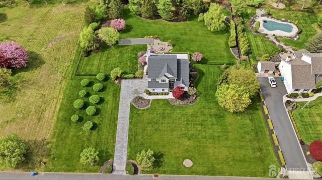 6 Deerfield Drive, Monroe, NJ 08831