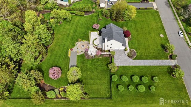 6 Deerfield Drive, Monroe, NJ 08831