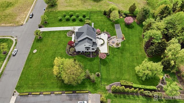 6 Deerfield Drive, Monroe, NJ 08831