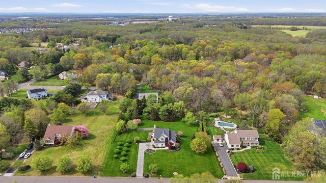 6 Deerfield Drive, Monroe, NJ 08831