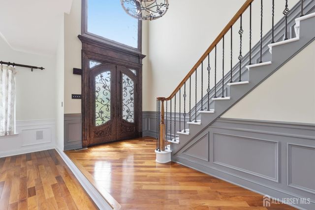 6 Deerfield Drive, Monroe, NJ 08831