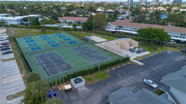 600 Neapolitan WAY 223, Naples, FL 34103