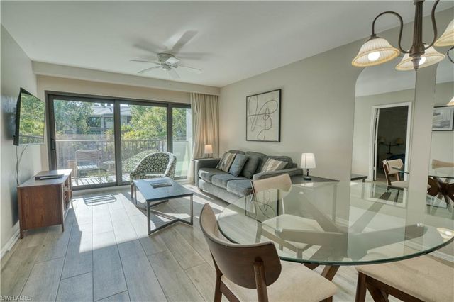600 Neapolitan WAY 223, Naples, FL 34103