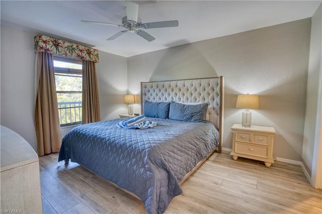 600 Neapolitan WAY 223, Naples, FL 34103