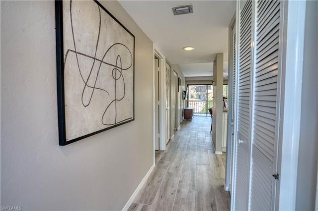 600 Neapolitan WAY 223, Naples, FL 34103