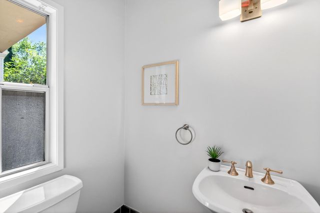 125 Connemara Way 130, Sunnyvale, CA 94087