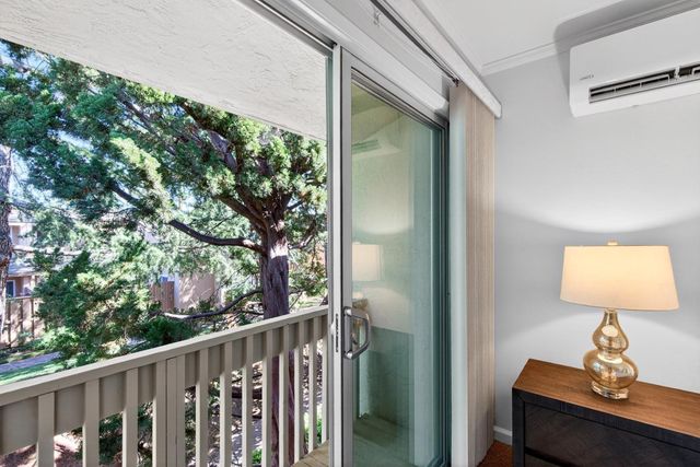 125 Connemara Way 130, Sunnyvale, CA 94087