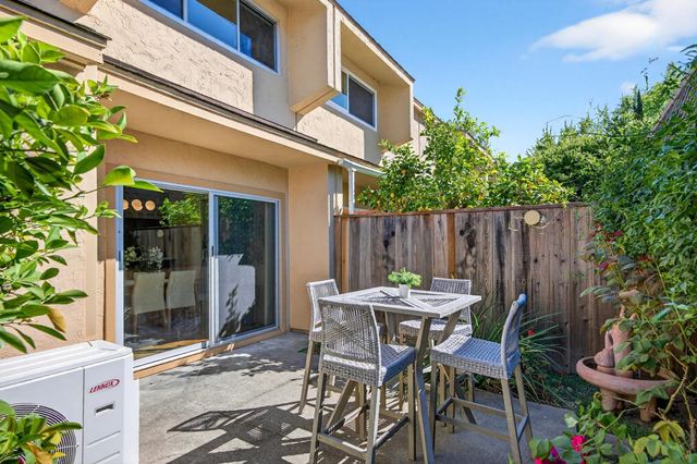 125 Connemara Way 130, Sunnyvale, CA 94087