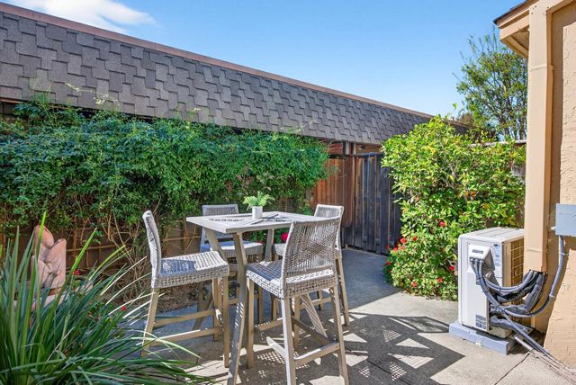 125 Connemara Way 130, Sunnyvale, CA 94087