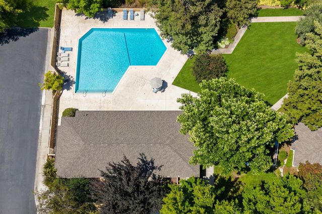 125 Connemara Way 130, Sunnyvale, CA 94087