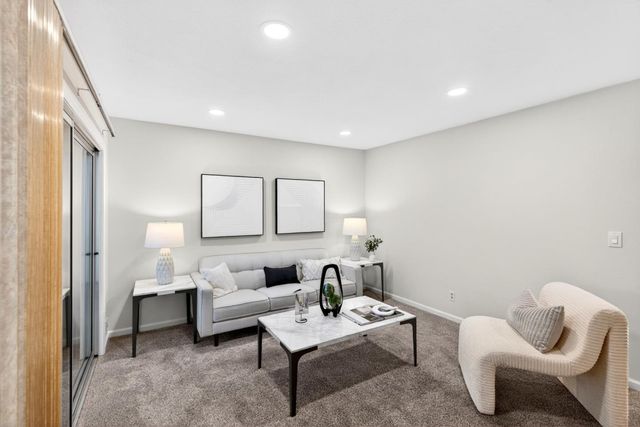 125 Connemara Way 130, Sunnyvale, CA 94087