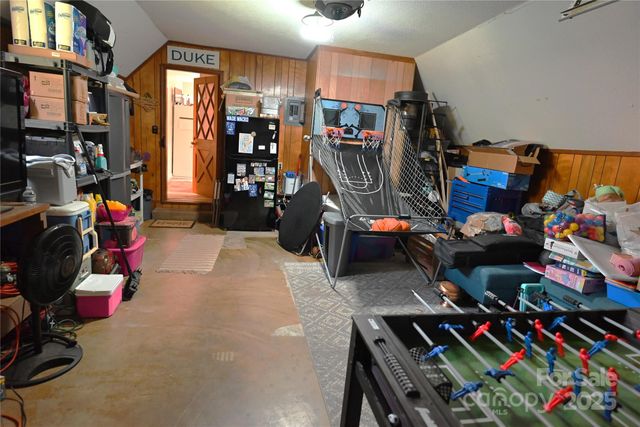 410 2nd Avenue NW, Conover, NC 28613