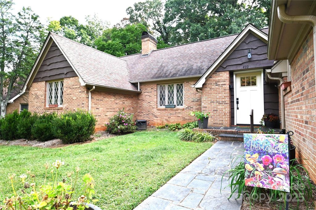410 2nd Avenue NW, Conover, NC 28613