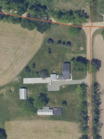 7360 S Tripp, Osseo, MI 49266