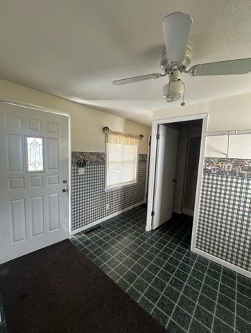 7360 S Tripp, Osseo, MI 49266