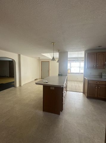 7360 S Tripp, Osseo, MI 49266