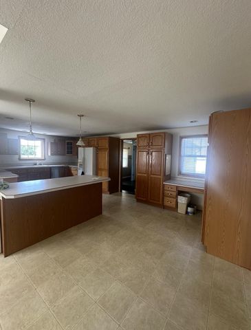 7360 S Tripp, Osseo, MI 49266