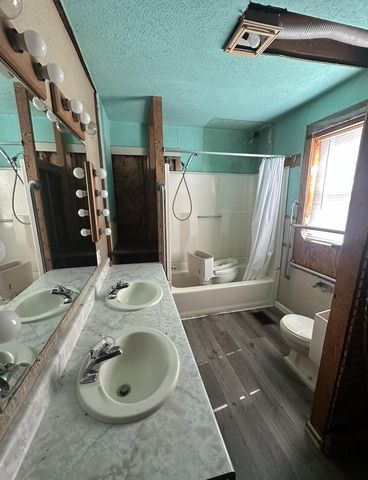 7360 S Tripp, Osseo, MI 49266