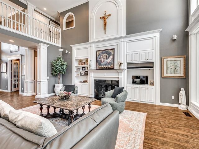 2105 Wyckham Place, Norman, OK 73072