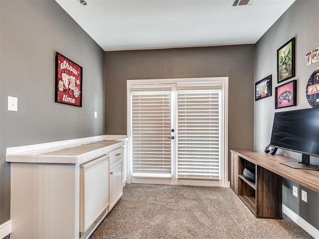 2105 Wyckham Place, Norman, OK 73072