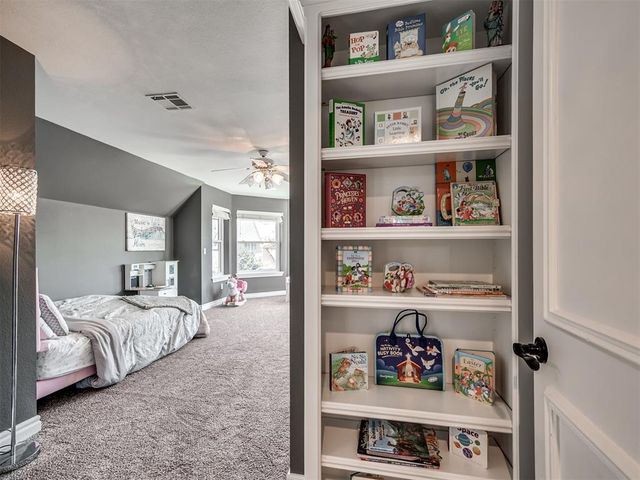 2105 Wyckham Place, Norman, OK 73072