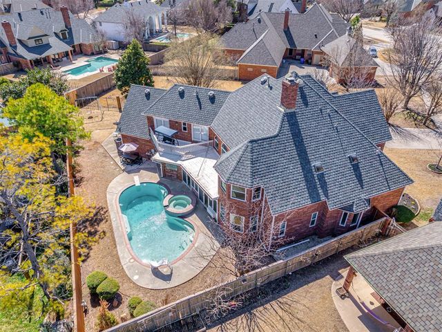 2105 Wyckham Place, Norman, OK 73072