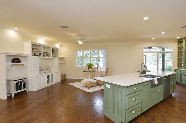 108 Camp DR, Georgetown, TX 78633